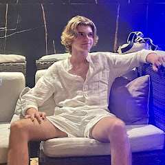London Leffler seated in his studio